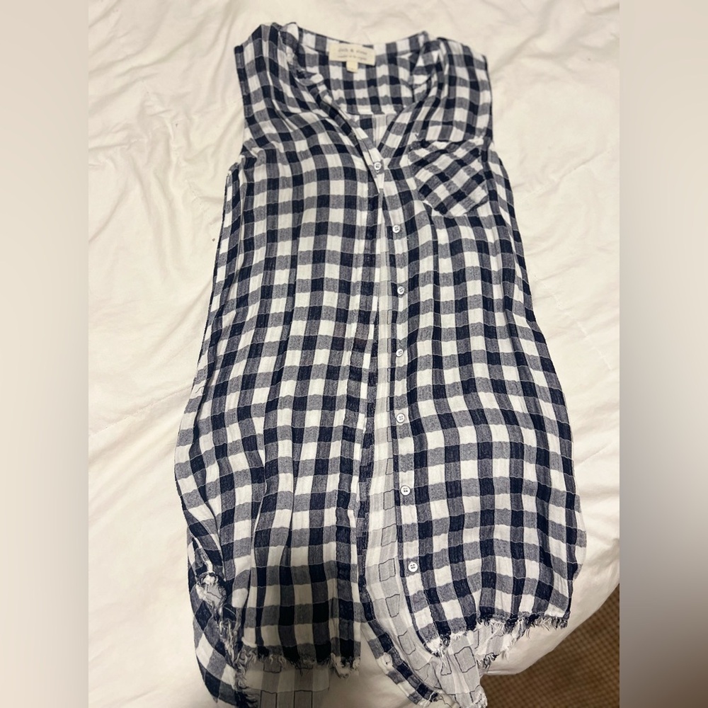 Cloth & Stone | gingham sleeveless button-down | Size S
